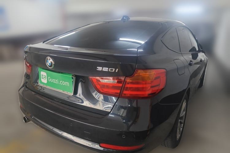 Used BMW 3 Series GT 2016 320i Fashion Model Rear Right 45 Deg