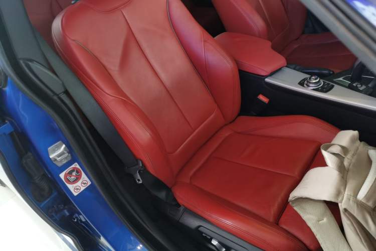 Used BMW 3 Series GT 2016 320i Design Package Edition Right Front Seat
