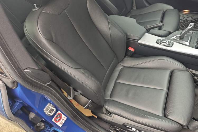Used BMW 3 Series GT 2016 320i Design Package Edition Right Front Seat