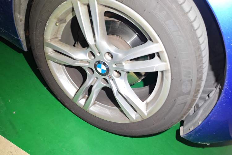 Used BMW 3 Series GT 2016 320i Design Package Edition Right Front Wheel Hub