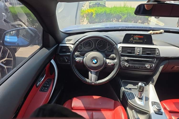Used BMW 3 Series GT 2016 320i Design Package Edition Steering Wheel