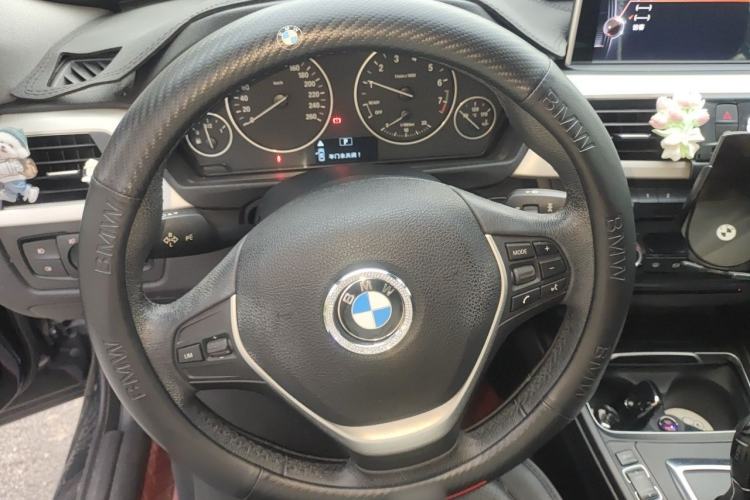 Used BMW 3 Series GT 2016 320i Fashion Model Steering Wheel