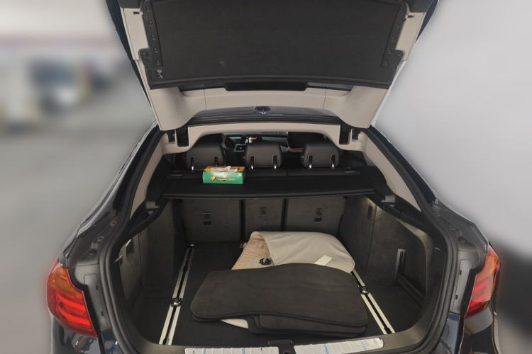 Used BMW 3 Series GT 2016 320i Fashion Model Trunk
