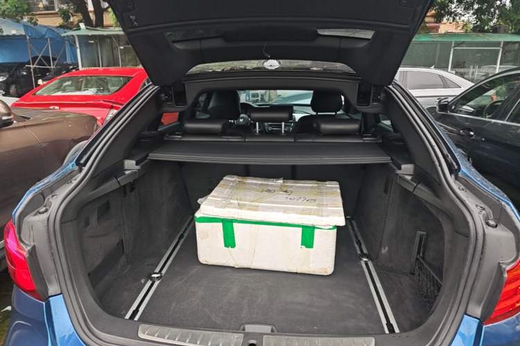 Used BMW 3 Series GT 2016 320i Design Package Edition Trunk