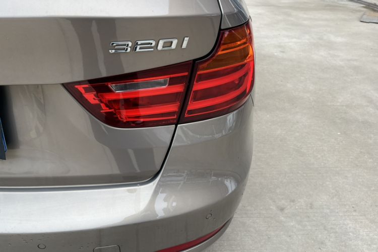 Used BMW 3 Series GT 2016 320i Fashion Model Exterior 1