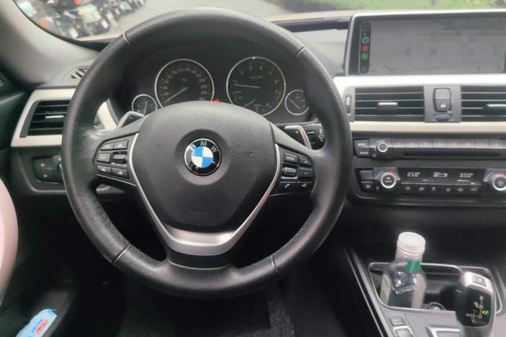 Used BMW 3 Series GT 2016 320i Fashion Model Interior 2