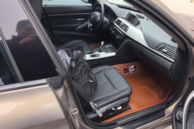 Used BMW 3 Series GT 2016 320i Fashion Model Right Front Seat