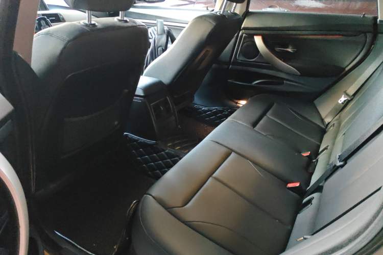 Used BMW 3 Series GT 2016 320i Fashion Model Left Rear Seat