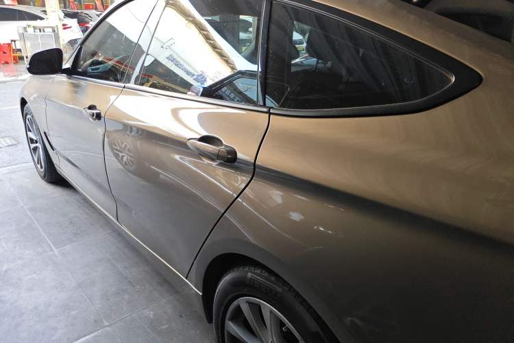 Used BMW 3 Series GT 2016 320i Fashion Model Left Side