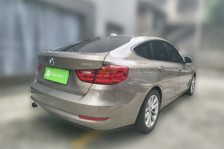 Used BMW 3 Series GT 2016 320i Fashion Model Rear Right 45 Deg
