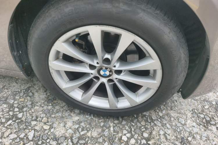 Used BMW 3 Series GT 2016 320i Fashion Model Right Front Wheel Hub