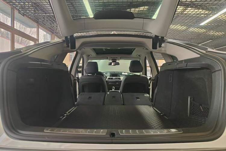 Used BMW 3 Series GT 2016 320i Fashion Model Interior 3