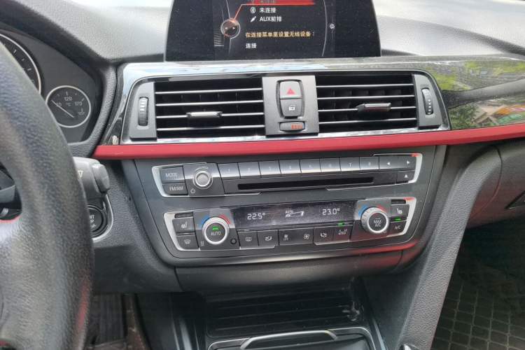 Used BMW 3 Series GT 2016 320i Design Package Edition Audio And AC Panel