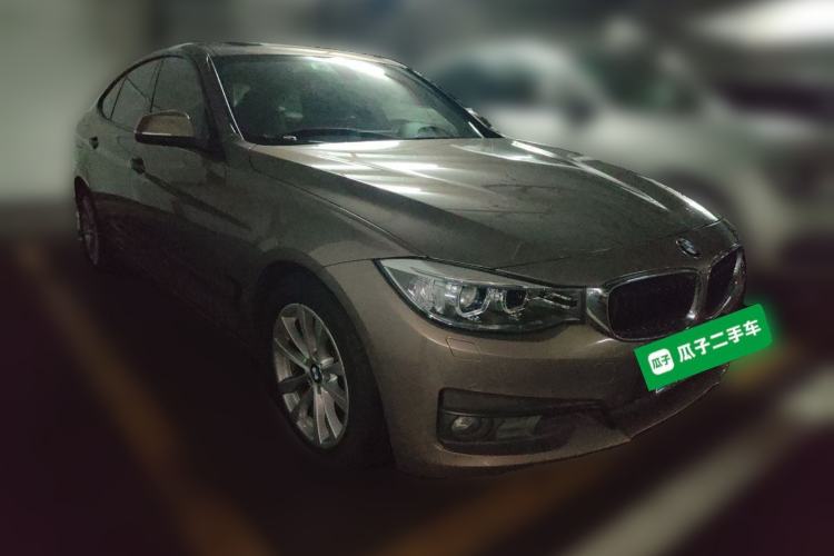 Used BMW 3 Series GT 2016 320i Fashion Model Front Right 45 Deg