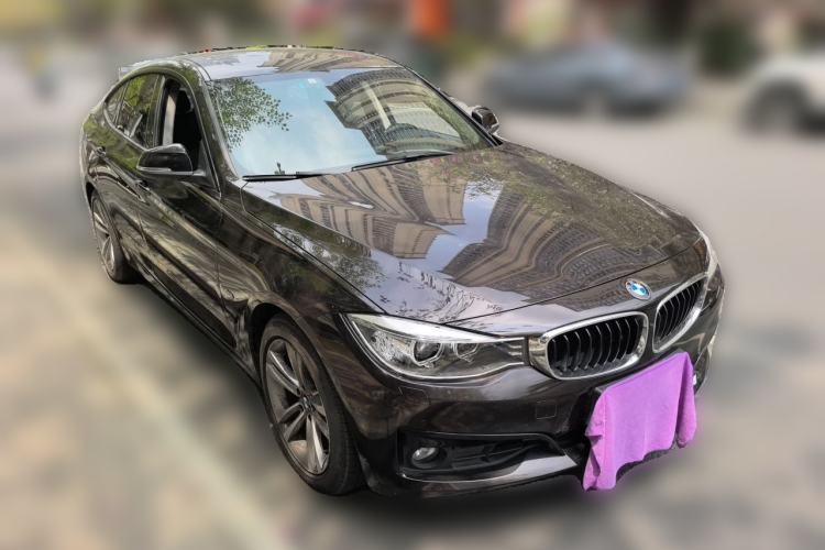 Used BMW 3 Series GT 2016 320i Design Package Edition Front Right 45 Deg