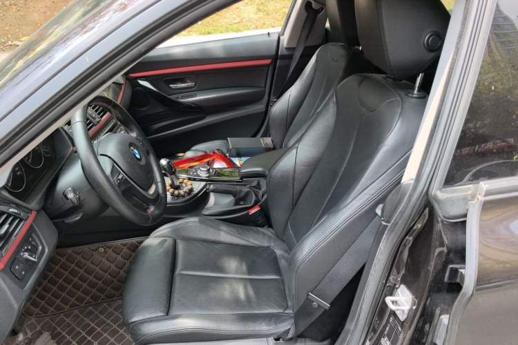 Used BMW 3 Series GT 2016 320i Design Package Edition Left Front Seat