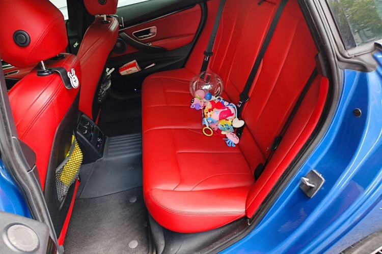 Used BMW 3 Series GT 2016 328i Design Package Model Left Rear Seat