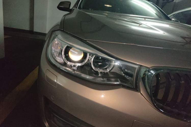 Used BMW 3 Series GT 2016 320i Fashion Model Right Front Headlight