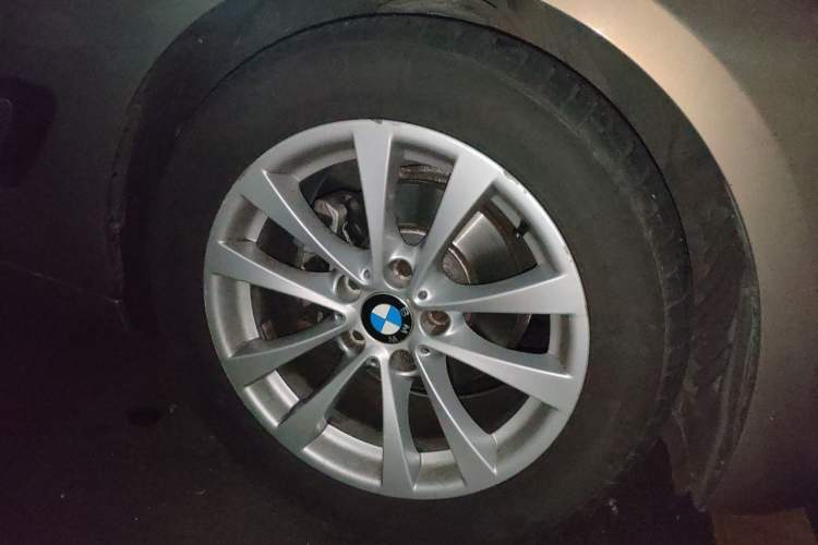 Used BMW 3 Series GT 2016 320i Fashion Model Right Front Wheel Hub