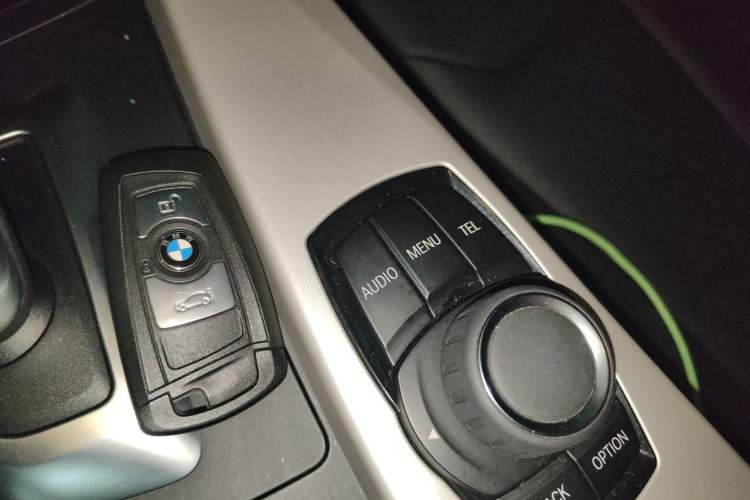 Used BMW 3 Series GT 2016 320i Fashion Model Vehicle Key
