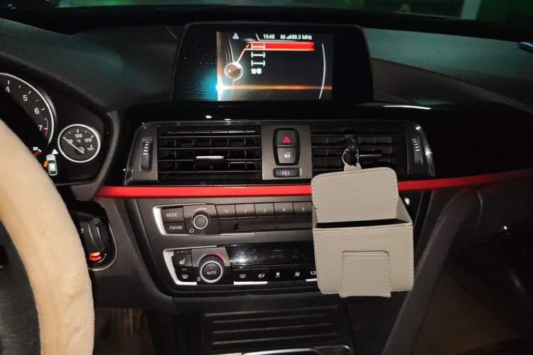 Used BMW 3 Series GT 2016 320i Design Package Edition Audio And AC Panel