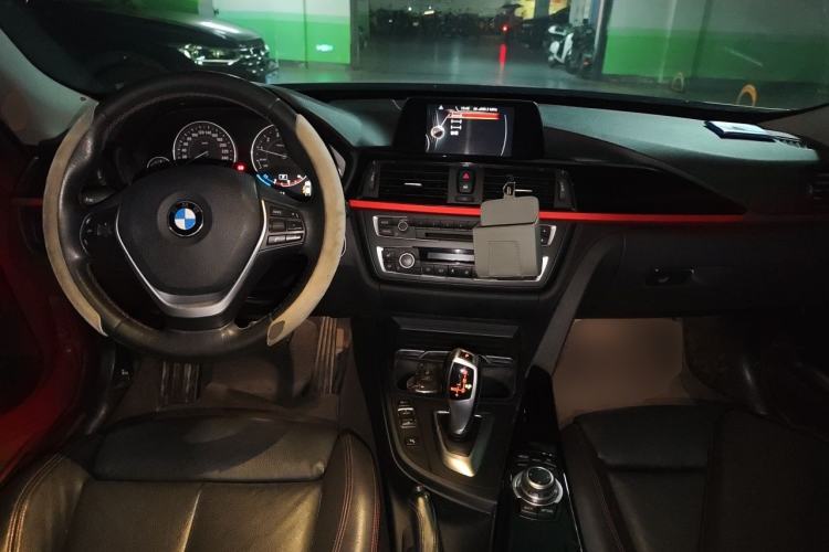 Used BMW 3 Series GT 2016 320i Design Package Edition Center Console