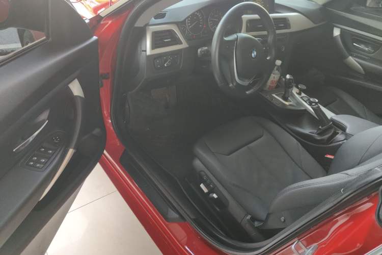 Used BMW 3 Series GT 2016 320i Fashion Model Driver Seat