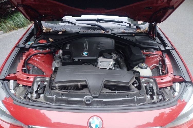 Used BMW 3 Series GT 2016 320i Fashion Model Engine Bay