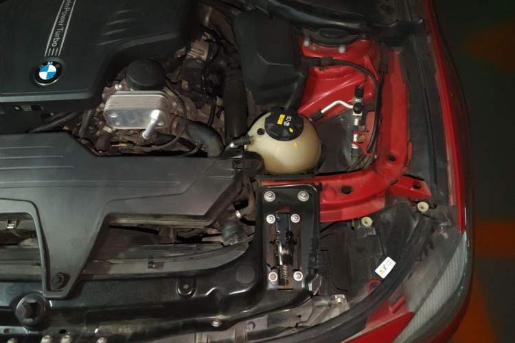 Used BMW 3 Series GT 2016 320i Design Package Edition Engine Bay Left