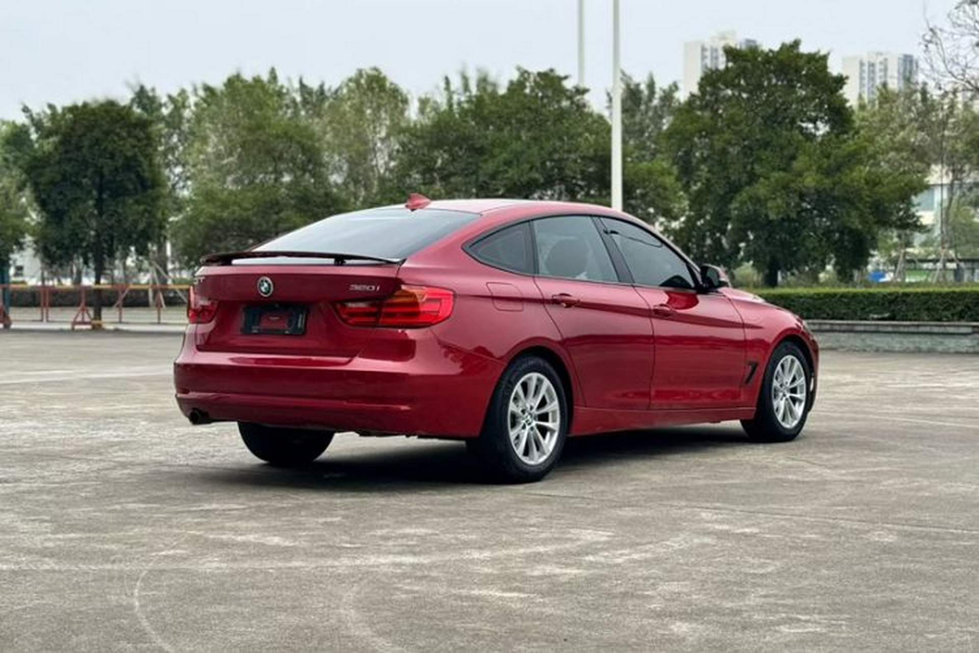 Used BMW 3 Series GT 2016 320i Fashion Model Exterior 2