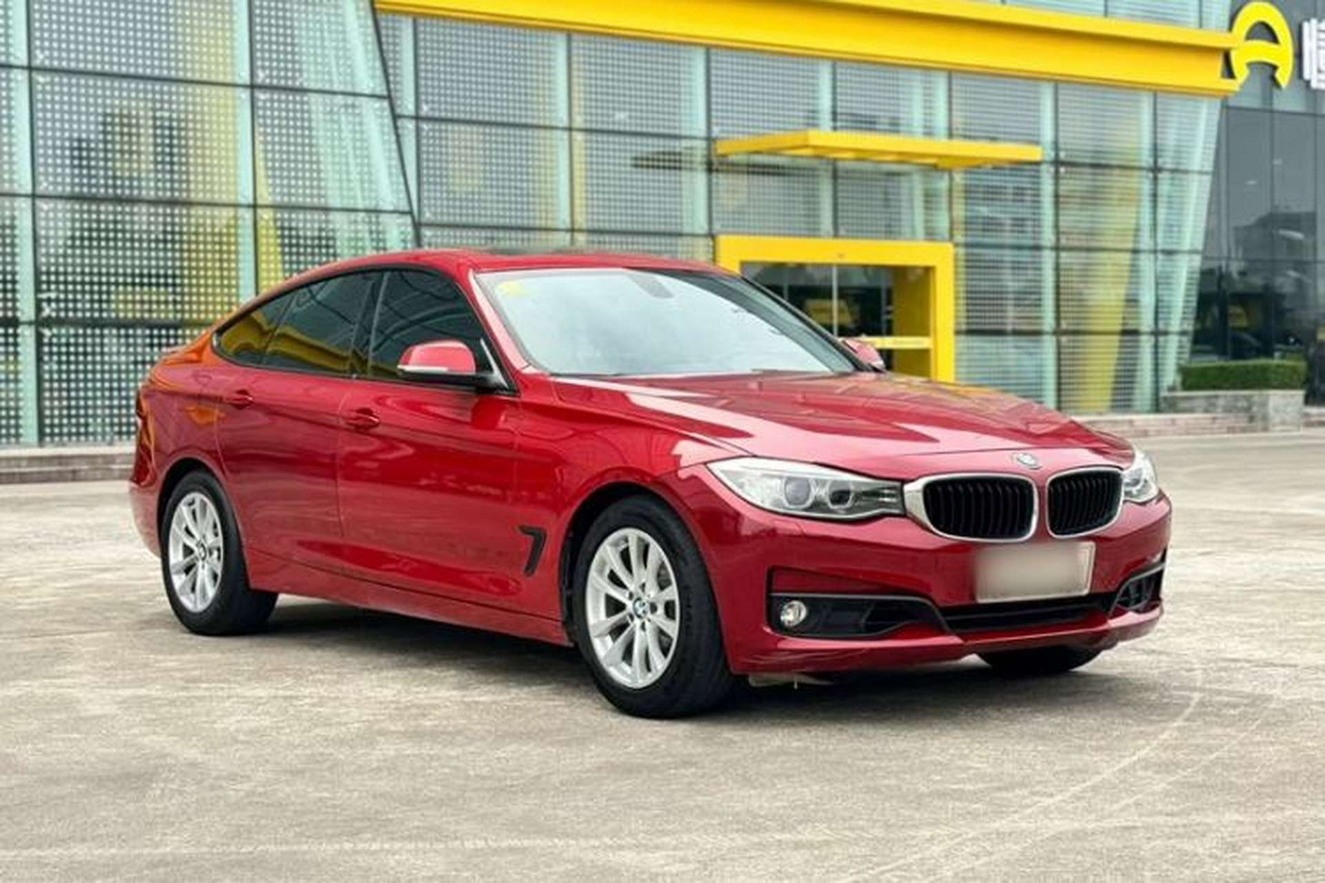 Used BMW 3 Series GT 2016 320i Fashion Model Exterior 4