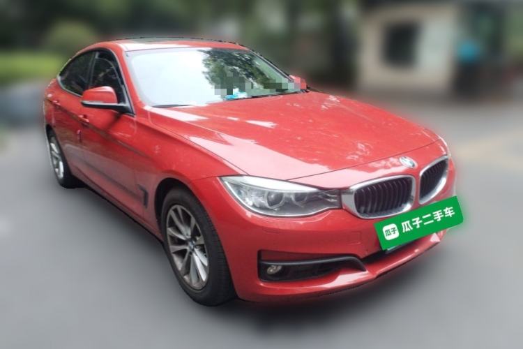 Used BMW 3 Series GT 2016 320i Fashion Model Front Right 45 Deg
