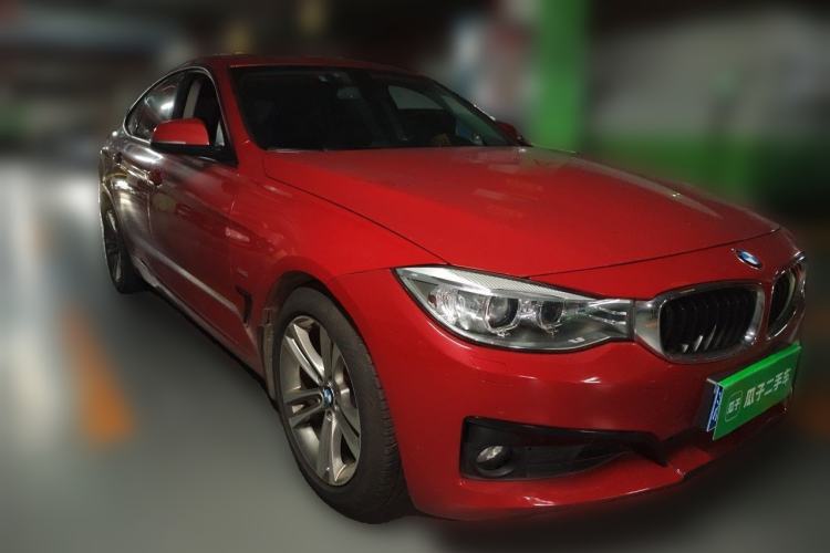 Used BMW 3 Series GT 2016 320i Design Package Edition Front Right 45 Deg