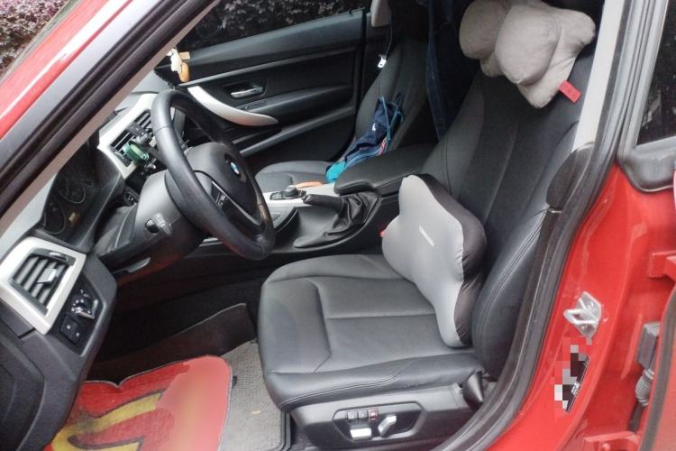 Used BMW 3 Series GT 2016 320i Fashion Model Left Front Seat