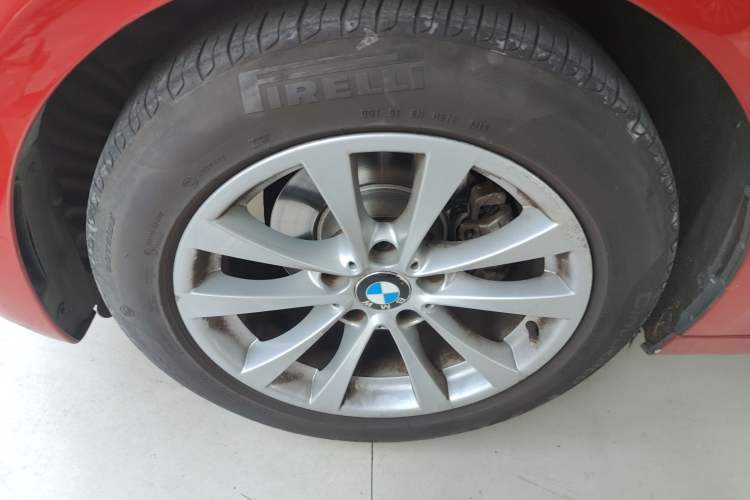 Used BMW 3 Series GT 2016 320i Fashion Model Left Front Wheel Hub
