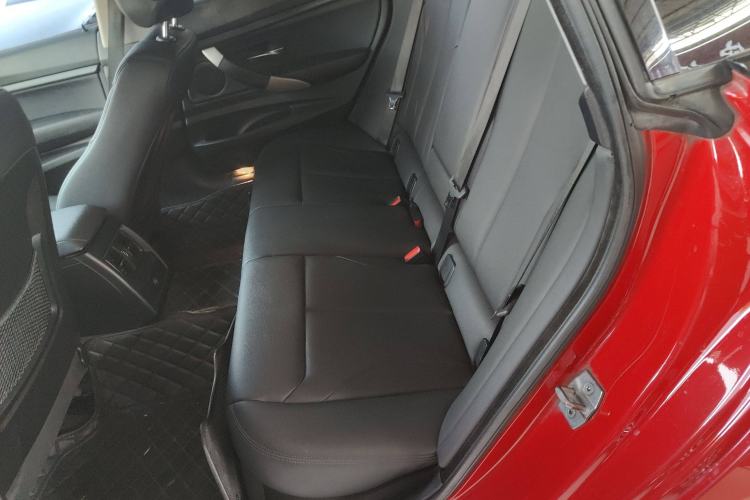 Used BMW 3 Series GT 2016 320i Fashion Model Left Rear Seat