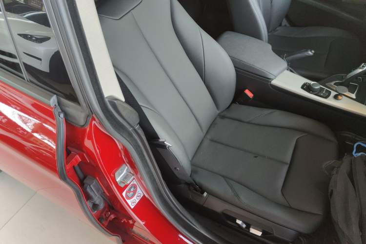 Used BMW 3 Series GT 2016 320i Fashion Model Right Front Seat
