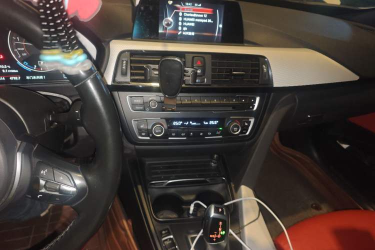 Used BMW 3 Series GT 2016 320i Design Package Edition Audio And AC Panel