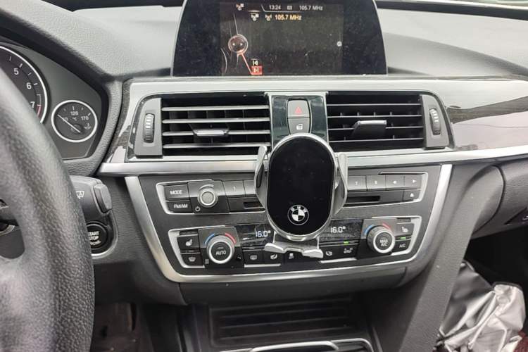 Used BMW 3 Series GT 2016 320i Design Package Edition Audio And AC Panel