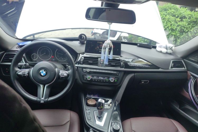 Used BMW 3 Series GT 2016 320i Fashion Model Center Console