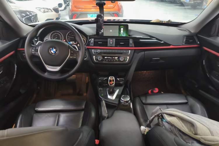 Used BMW 3 Series GT 2016 328i Design Package Model Center Console