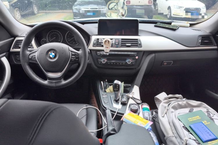 Used BMW 3 Series GT 2016 320i Fashion Model Center Console