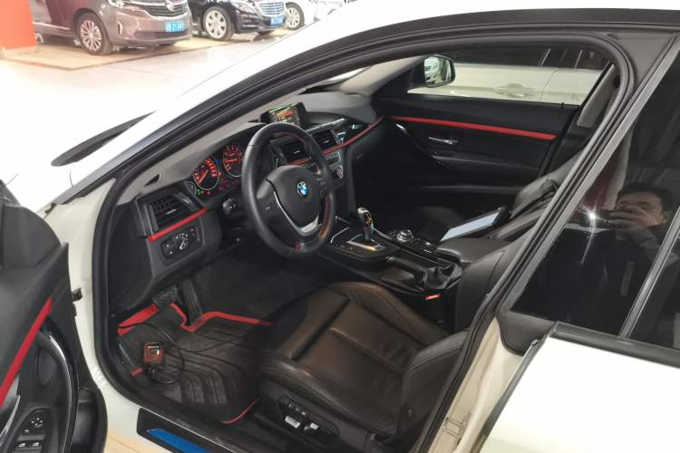 Used BMW 3 Series GT 2016 320i Design Package Edition Driver Seat