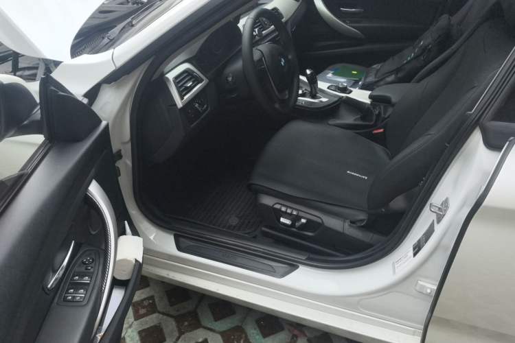 Used BMW 3 Series GT 2016 320i Fashion Model Driver Seat