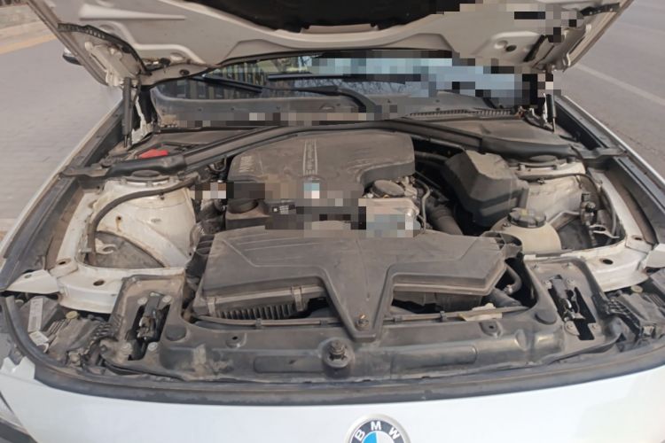 Used BMW 3 Series GT 2016 320i Fashion Model Engine Bay