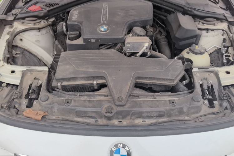 Used BMW 3 Series GT 2016 320i Design Package Edition Engine Bay