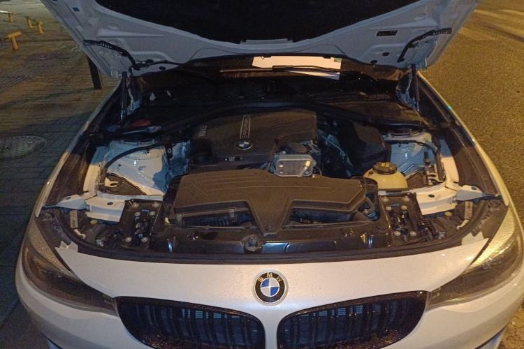 Used BMW 3 Series GT 2016 328i Design Package Model Engine Bay
