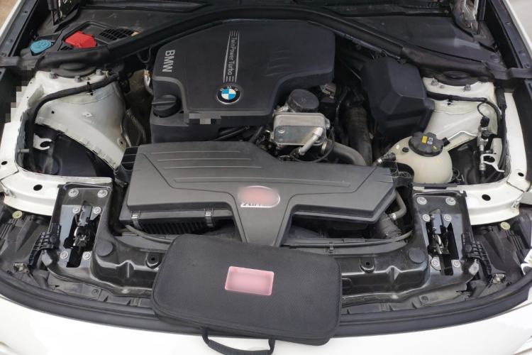 Used BMW 3 Series GT 2016 328i Design Package Model Engine Bay