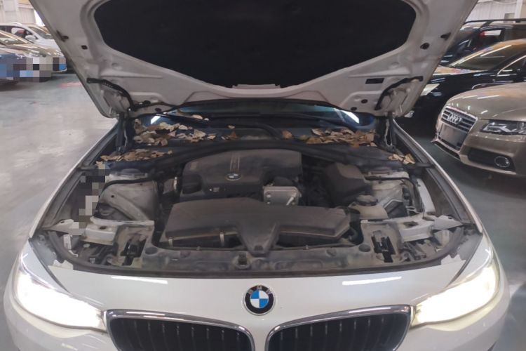 Used BMW 3 Series GT 2016 328i Design Package Model Engine Bay