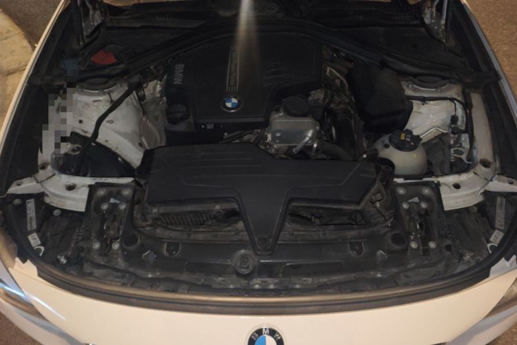 Used BMW 3 Series GT 2016 320i Design Package Edition Engine Bay